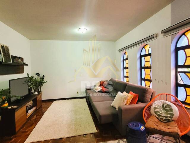 #0131 - Casa para Venda em Botucatu - SP
